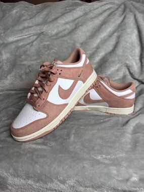 NWOB 👟 Nike Dunk Low Rose Suede and White Leather - Womens 10